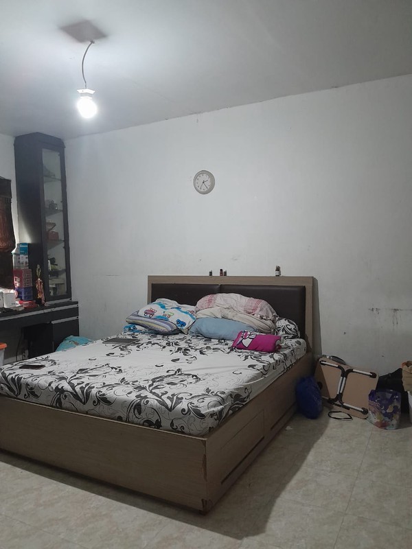 Rumah Tingkat Eksklusif di Raffles Hills