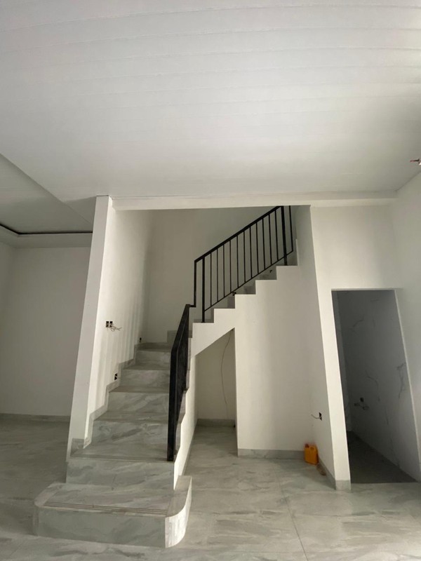 Dijual rumah Type American Classic Cinere