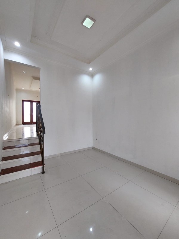 Dijual Rumah bagus siap huni Lokasi strategis di Cilandak