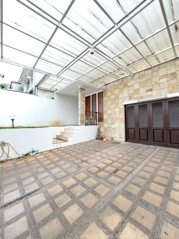 Dijual Rumah bagus siap huni Lokasi strategis di Cilandak