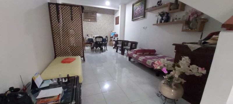 Dijual Rumah di Emerald Terrance Bintaro 