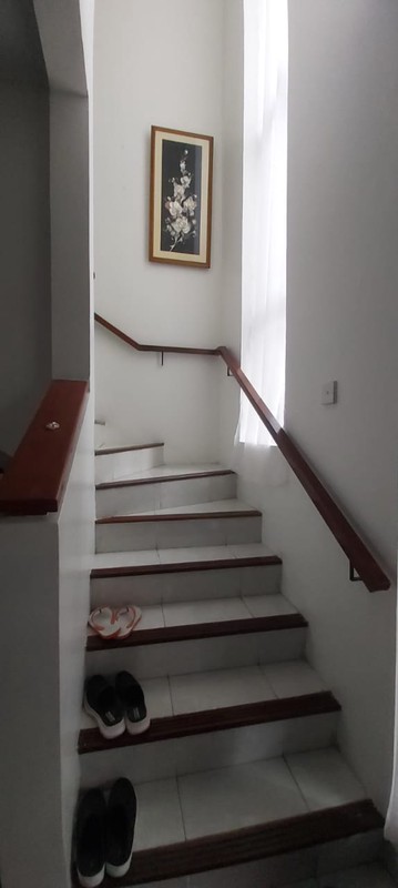 Dijual Rumah di Emerald Terrance Bintaro 