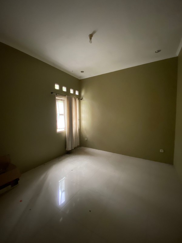 Rumah Tinggal 2 Lantai Dekat Jalan Palagan, Sariharjo, Ngaglik, Sleman