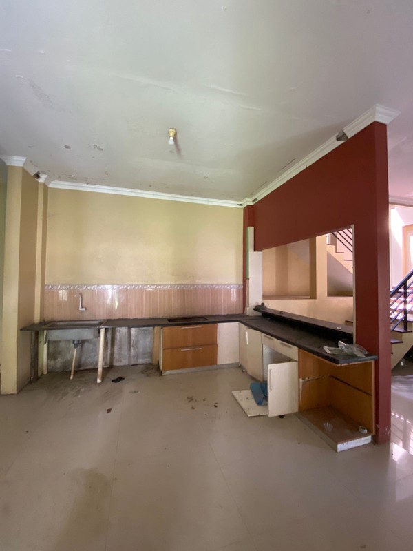 Rumah Tinggal 2 Lantai Dekat Jalan Palagan, Sariharjo, Ngaglik, Sleman