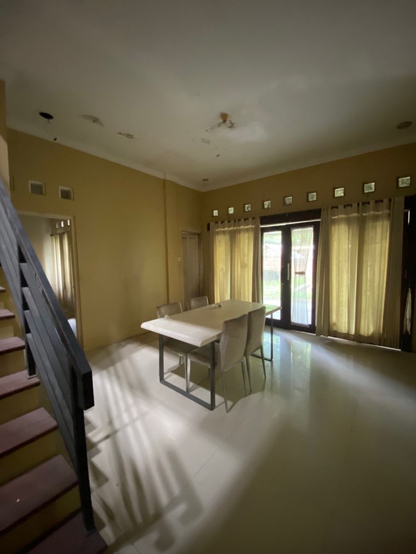 Rumah Tinggal 2 Lantai Dekat Jalan Palagan, Sariharjo, Ngaglik, Sleman