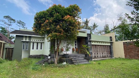 Rumah Tinggal 2 Lantai Dekat Jalan Palagan, Sariharjo, Ngaglik, Sleman