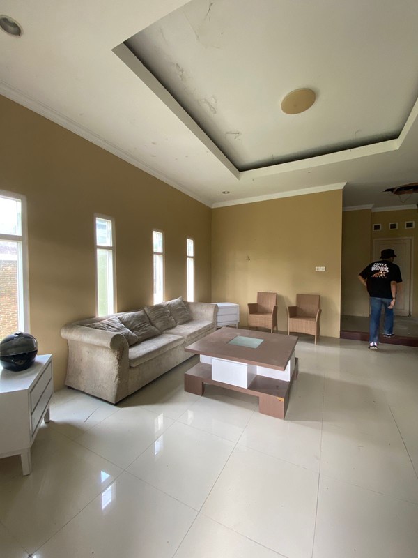 Rumah Tinggal 2 Lantai Dekat Jalan Palagan, Sariharjo, Ngaglik, Sleman