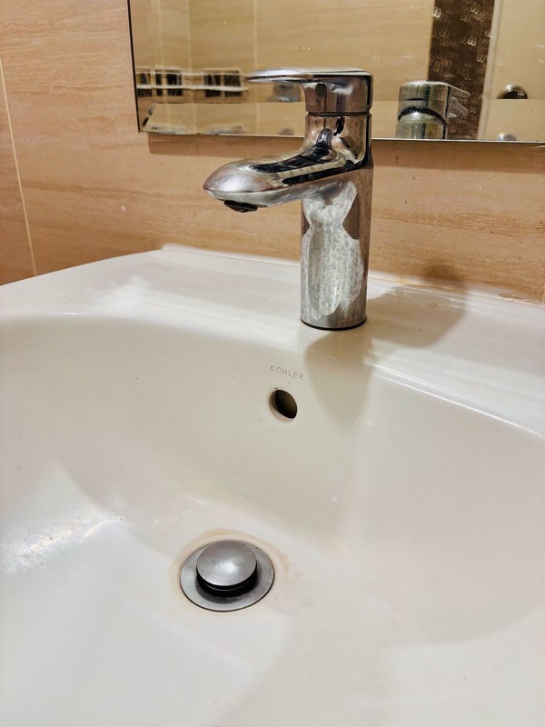 Apartemen Semi Furnished,lb 33 di Graha Raya 