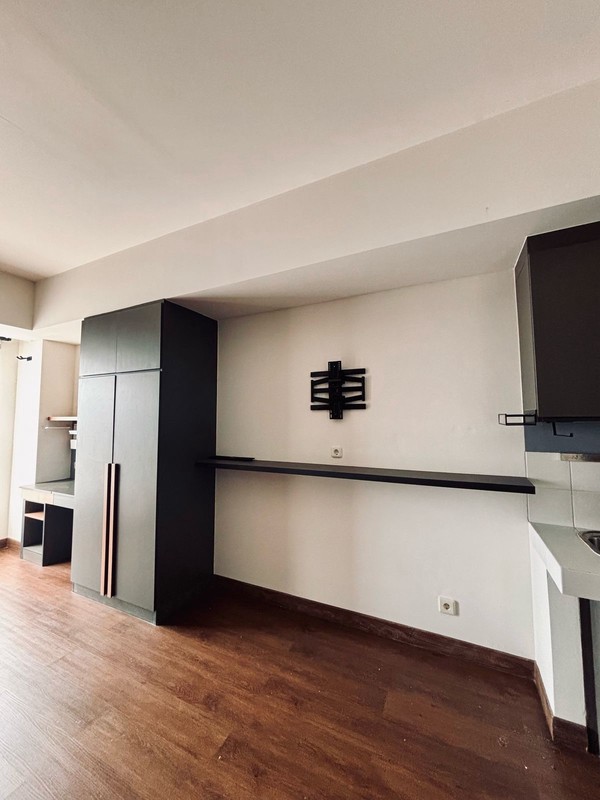 Apartemen Semi Furnished,lb 33 di Graha Raya 