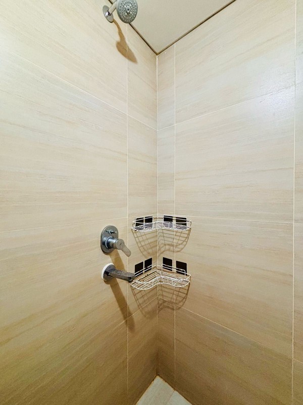 Apartemen Semi Furnished,lb 33 di Graha Raya 