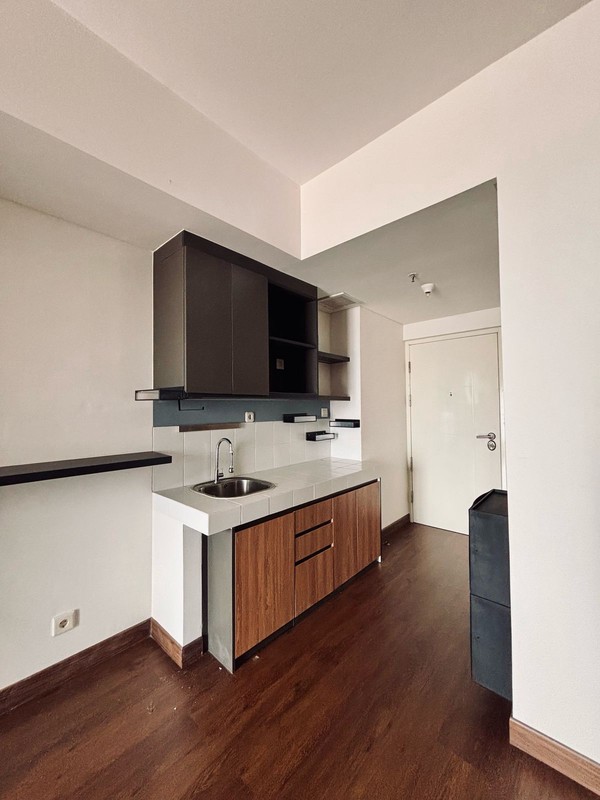 Apartemen Semi Furnished,lb 33 di Graha Raya 