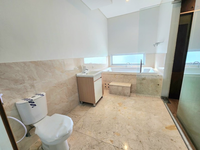 Disewakan Rumah Semi Furnish Lokasi Di Jl. Jati Padang Raya, Pejaten, Jakarta Selatan