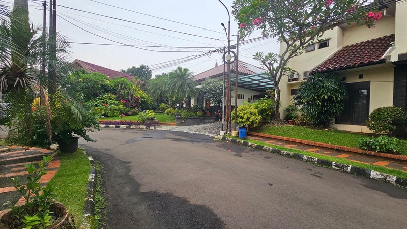 Bintaro jaya sektor 2 luas 1250 rumah hitung tanah dalam komplek