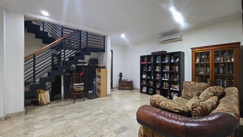 Bintaro jaya sektor 2 luas 1250 rumah hitung tanah dalam komplek