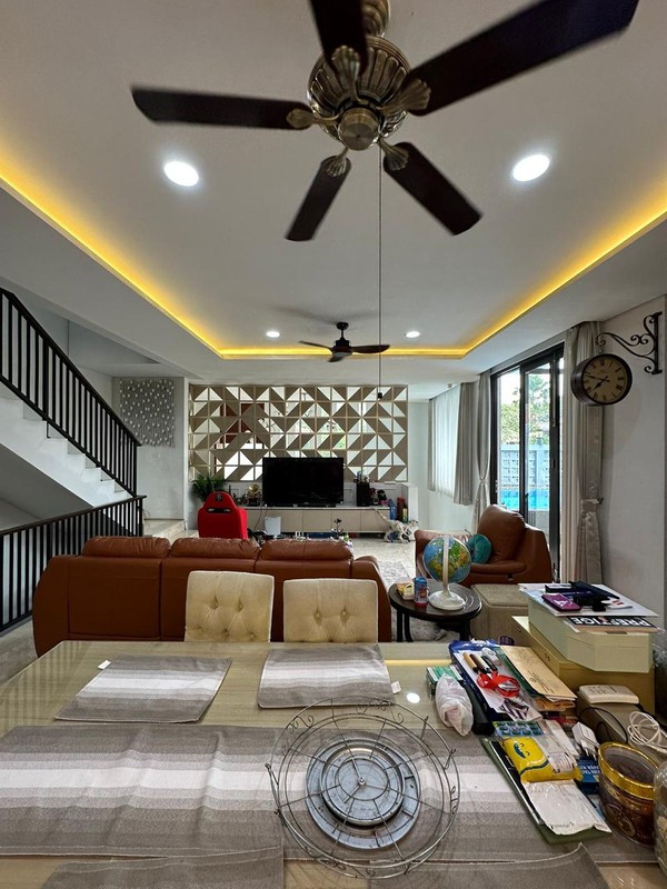 Rumah Mewah, Ada Kolam Renang Di Pasar Minggu JakSel