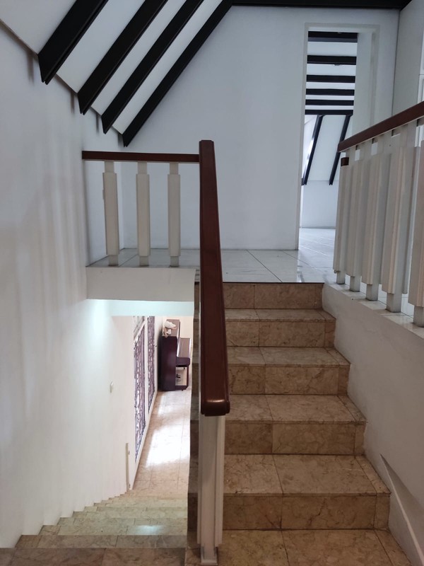 Classic House in Kemang For Rent