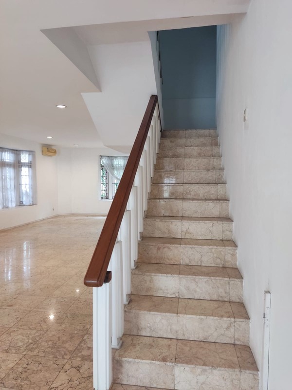 Classic House in Kemang For Rent