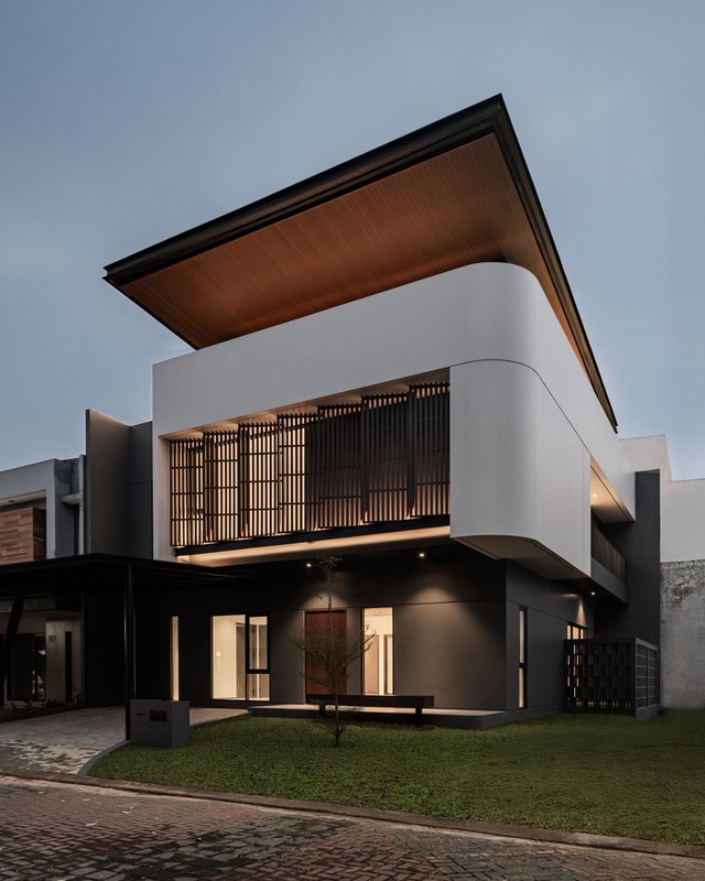 Dijual rumah di The Eminent Cluster Prestigia - BSD City Tangerang Selatan