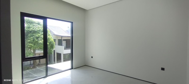 Dijual rumah di The Eminent Cluster Prestigia - BSD City Tangerang Selatan