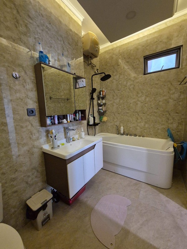 Jual Cepat Rumah Strategis Posisi Hook Depan Taman Kencana Loka BSD City