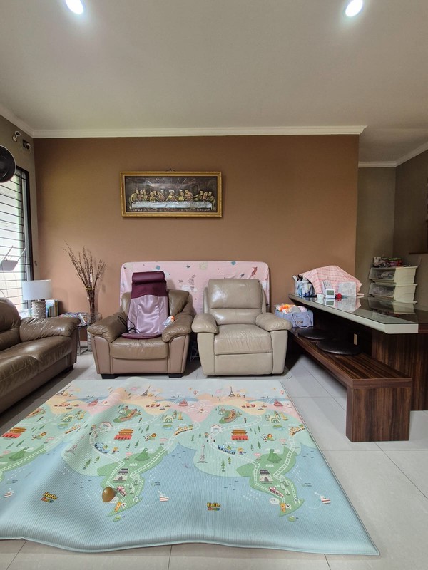 Jual Cepat Rumah Strategis Posisi Hook Depan Taman Kencana Loka BSD City