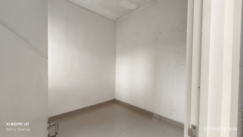 1967. Dijual Cepat Rumah Airport Village Juanda blok D Sedati Sidorajo