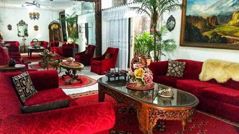 Rumah Mewah Klasik di Simprug Garden, Akses Kebayoran Baru Kemang