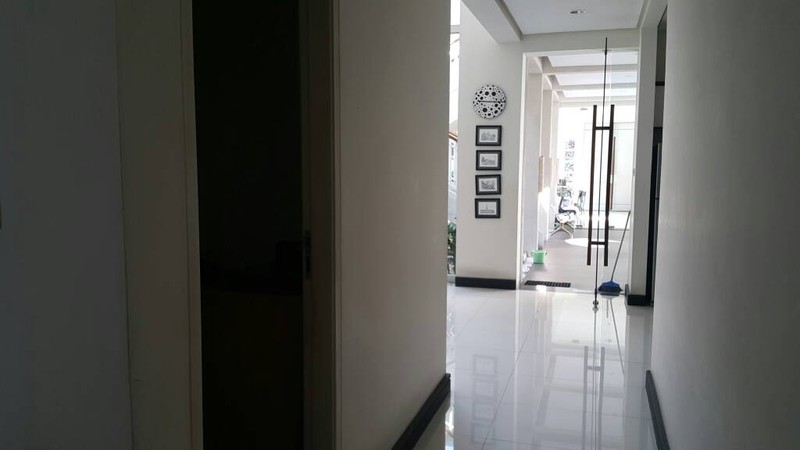 &#8206;&#8203;Dijual rumah luxury minimalis ada private pool ( Dharmahusada Indah)
