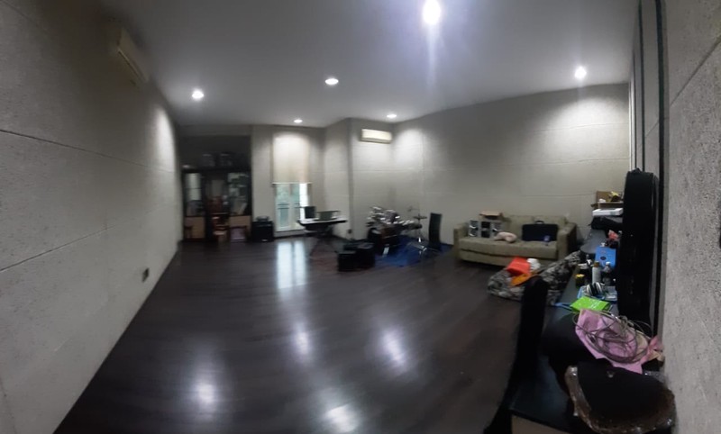 &#8206;&#8203;Dijual rumah luxury minimalis ada private pool ( Dharmahusada Indah)