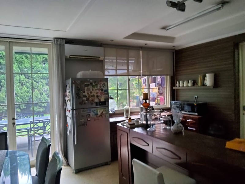 Rumah Lokasi Strategis Dalam Komplek di Pasar Minggu