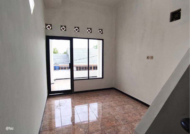 Grand Cikarang City Rumah Tiga Lantai Di Pusat jaunting Kota Cikarang