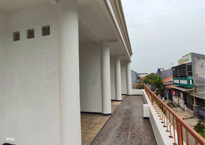 Grand Cikarang City Rumah Tiga Lantai Di Pusat jaunting Kota Cikarang