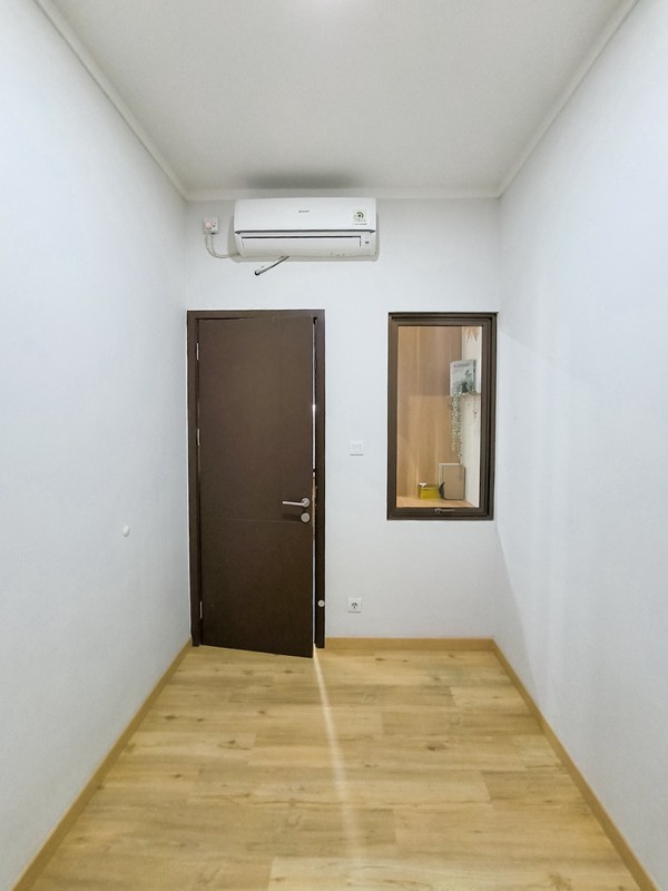 Rumah  Cantik,Nyaman dan Aman Di Fortune Height Graha Raya Bintaro Jaya.