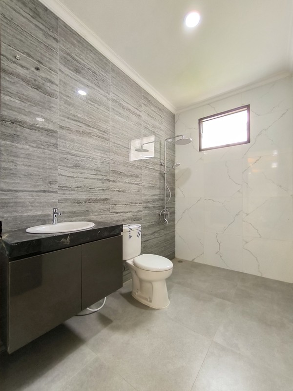 Rumah Bagus,dalam cluster,lingkungan bersih di Bintaro Jaya 9