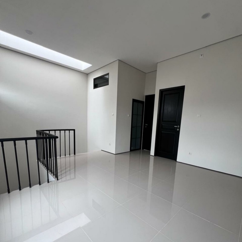 Rumah Minimalis Brand New, Siap huni lokasi strategis di Bintaro