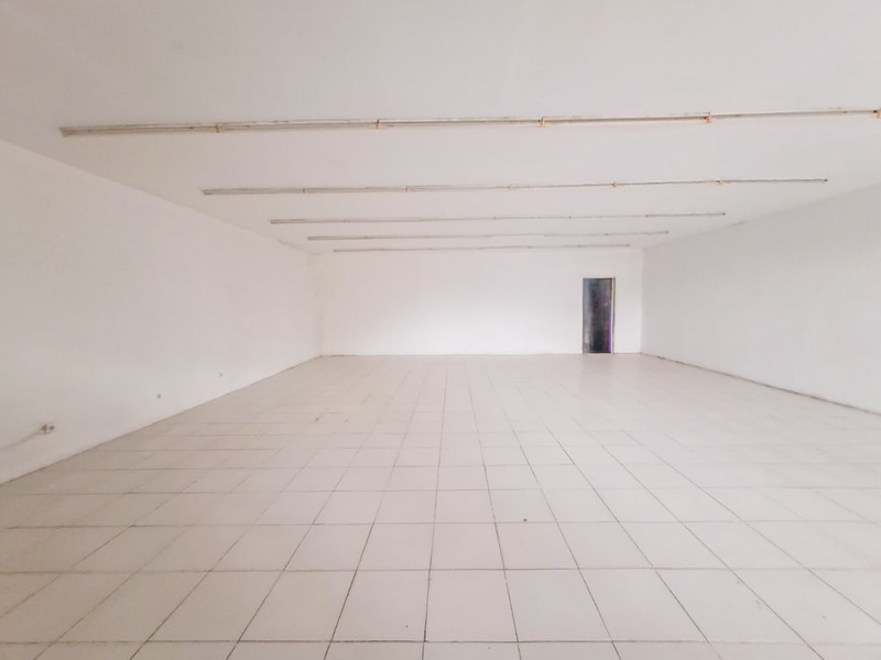 Ruko Luas di Karawang Dekat Rengasdengklok Cocok Untuk Minimarket