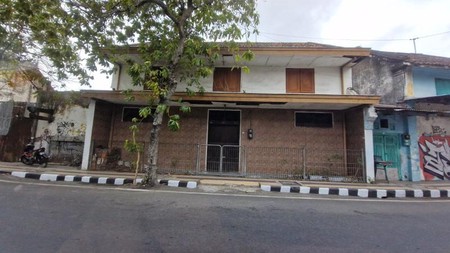 1974. Dijual Rumah Murah Itung Tanah Yos Sudarso, Pakelan, Kota Kediri 