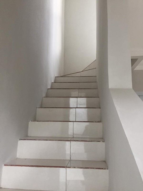 Disewakan Rumah 2 Lantai Siap Huni dan Hunian Nyaman @Graha Raya
