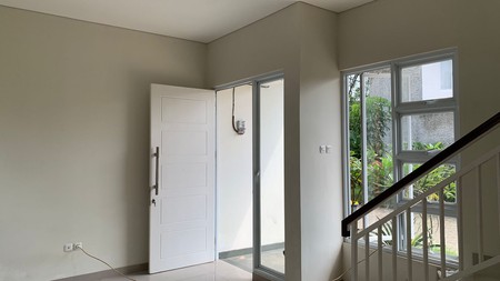 Rumah Cantik Siap Huni di Pamulang KT 3 KM 2 Lantai 2.