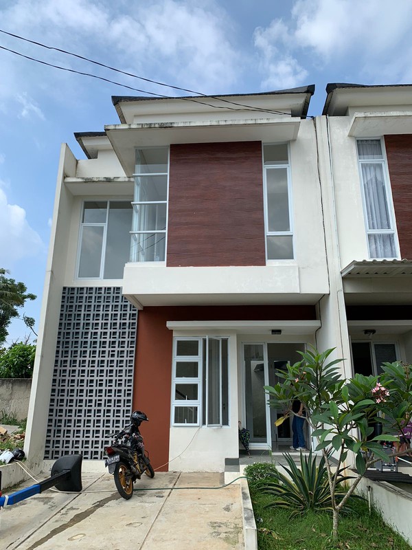 Rumah Cantik Siap Huni di Pamulang KT 3 KM 2 Lantai 2 