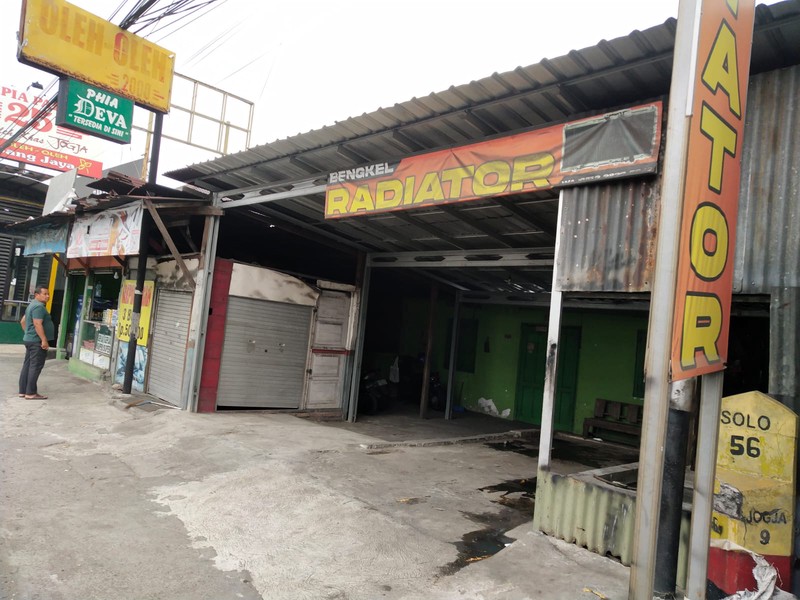Tanah & Bangunan 816 Meter Persegi, Jalan Jogja-Solo Km 9, Maguwoharjo, Depok, Sleman