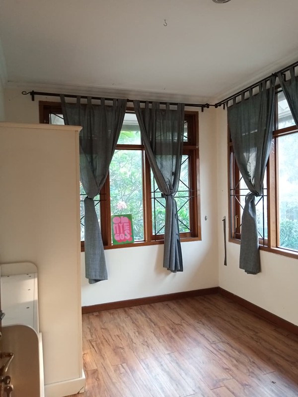 Rumah Bagus Di Graha Taman Bintaro Jaya Sektor 9