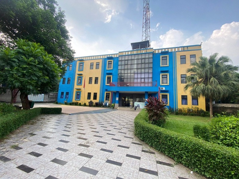 Gedung 3 Lantai di Jl.  Pangkalan II Depan Perum - Bekasi