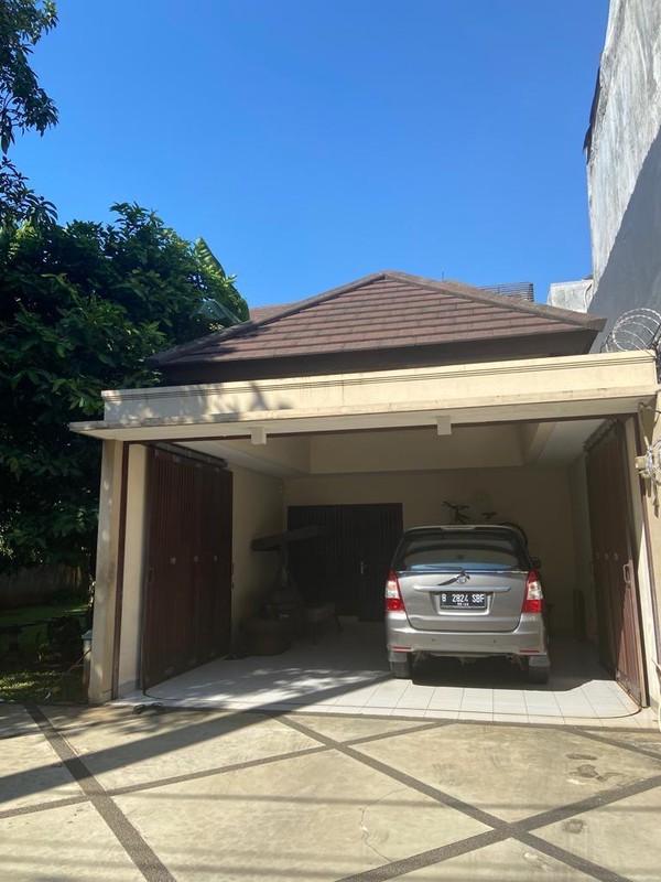 Rumah Bagus Di Jl Mekar Baru Raya Cirendeu Tangerang Selatan