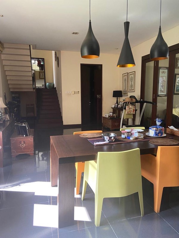 Rumah Bagus Di Jl Mekar Baru Raya Cirendeu Tangerang Selatan