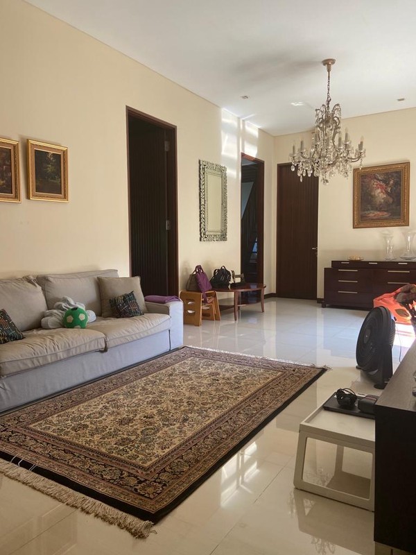 Rumah Bagus Di Jl Mekar Baru Raya Cirendeu Tangerang Selatan