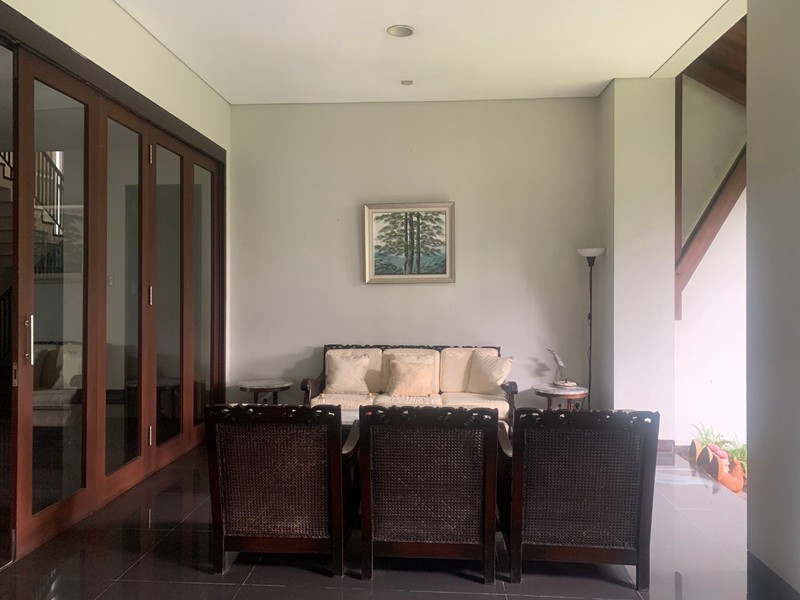 Rumah Bagus Di Jl Mekar Baru Raya Cirendeu Tangerang Selatan
