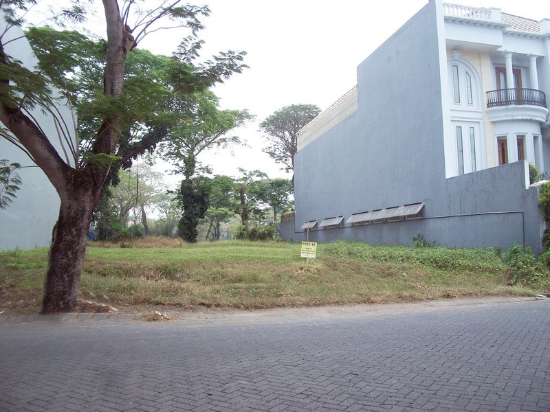 Tanah di Raya Bukit Golf Mediterania Citraland Surabaya Barat, Luas 20 x 40 m2... SIAP BANGUN