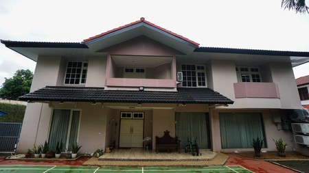 Rumah Terawat Di Daerah Kebayoran Baru