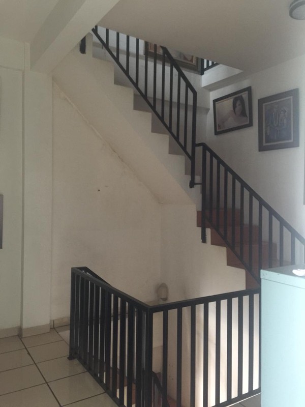 Disewakan Ruko Bintaro ..21/2lt  Pinggir Jalan Utama di Bintaro Jaya sektor 5